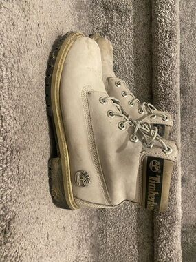 Timberland Light Gray/Natural Lace-Up Boots